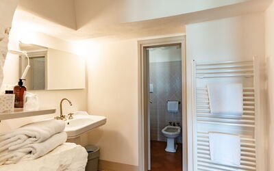 Casolese: Autumn, Bathroom, Spring, Summer