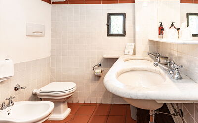 Casolese: Autumn, Bathroom, Spring, Summer