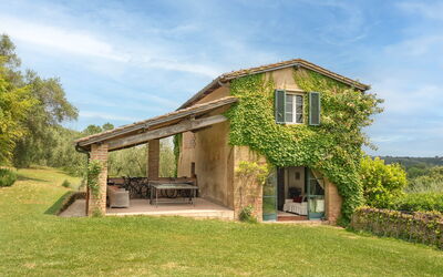 Villa Tapio: Building Exterior