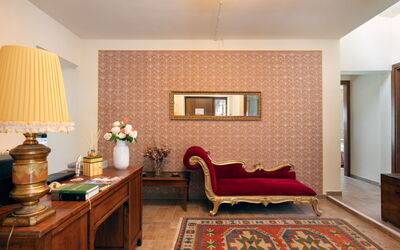 Villa Anna: Andere kamer, Hoofdingang