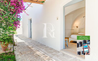 Masseria Lamagrotte by Raro Villas