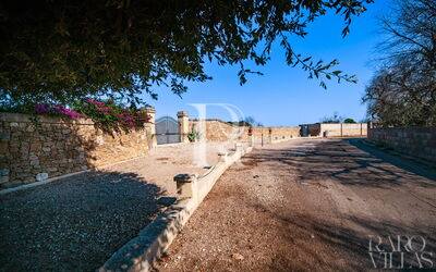 Masseria Ficalindia by Raro Villas