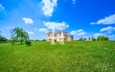 Masseria Ficalindia by Raro Villas