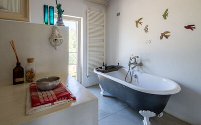 Villa Poggio Zucchino: Automne, Été, Printemps, Salle de bain