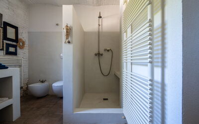 Villa Poggio Zucchino: Automne, Été, Printemps, Salle de bain