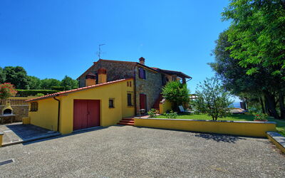 Villa Dorata: Buitenshuis, Tuin