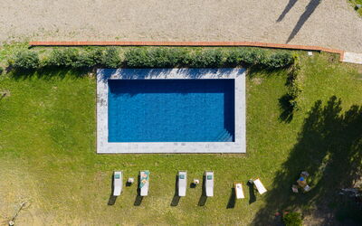 La Morella: all'aperto, Esterni, Piscina