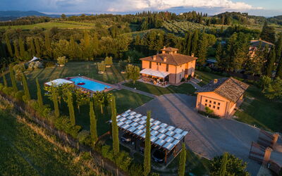 Villa Peccioli: Esterni, Giardino, Piscina