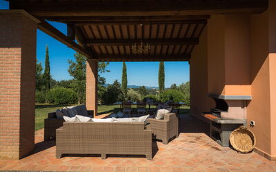 Villa Peccioli: Balcone / Terrazza / Patio, Esterni, Giardino