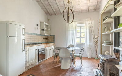 Villa Bice: Kitchen