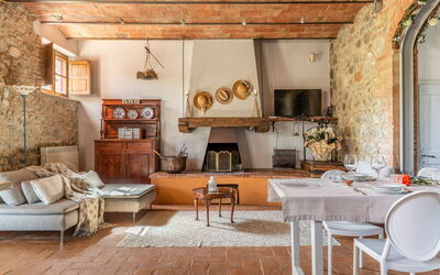 Villa Bice: Dining Room, Living Room