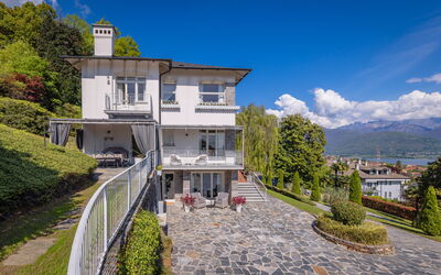 Alina Villa