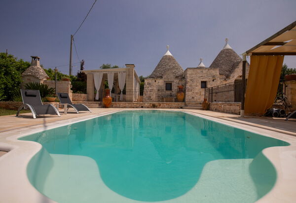 Trulli Retreat, Pool, Locorotondo: Autunno, Estate, Piscina, Primavera