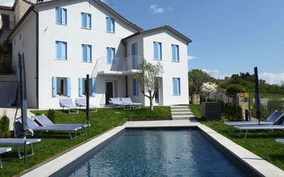 Villa Dolce Bacio, Pool and Spa, Valdobbiadene: Herfst, Lente, Zomer, zwembad