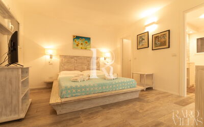 Villa le Vele Lux 19 Sleeps
