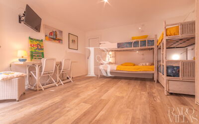 Villa le Vele Lux 19 Sleeps