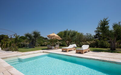 Trulli Valle D'Itria - Martina Franca: Balkon / terras / patio, Buitenkanten, Buitenshuis, Herfst, Lente, Winter, Zomer, zwembad