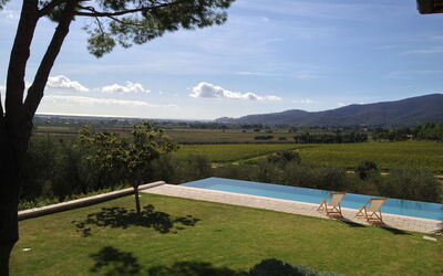 Villa Brando: Pool, Scenic View