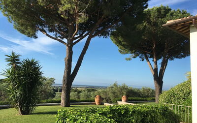 Villa Brando: Garden, Scenic View