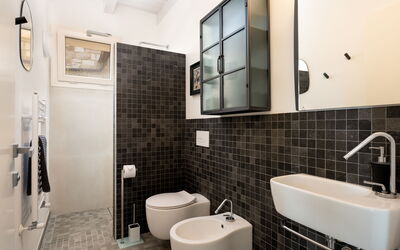 Villa Ombrone: Bathroom