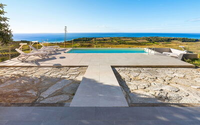 Villa Lily