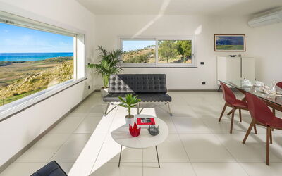 Villa Lily