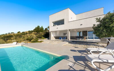 Villa Lily