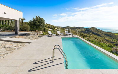 Villa Lily