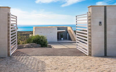 Villa Lily