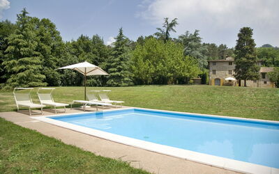 Il Pianoforte: bassin, Extérieurs, Jardin