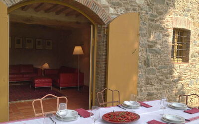 Il Pianoforte: Extérieur, Extérieurs, Jardin