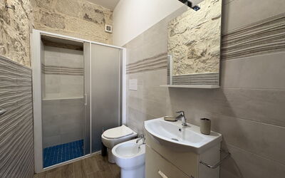 L'Oasi di Salvo: Automne, Été, Printemps, Salle de bain