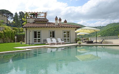 Villa Benedetta: bassin, Jardin