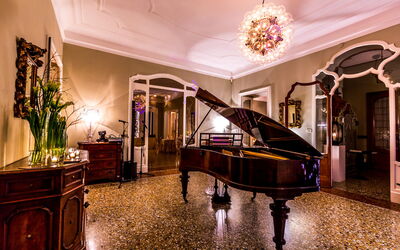Flor Grand Lake Villa