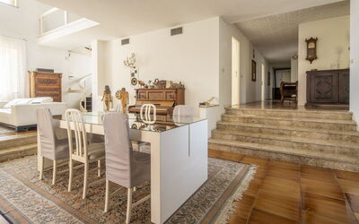 Villa Eva: Autunno, Estate, Primavera, Sala da pranzo