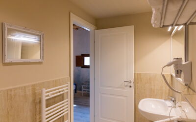 Relais Villa Mirandola: Autunno, Bagno, Estate, Primavera