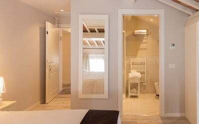 Relais Villa Mirandola: Autunno, Bagno, Camera da letto, Estate, Primavera