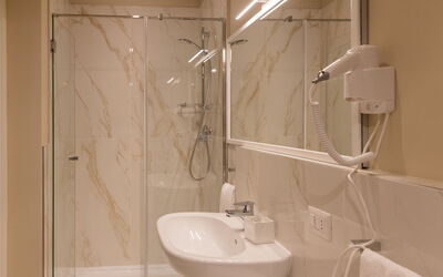 Relais Villa Mirandola: Autunno, Bagno, Estate, Primavera
