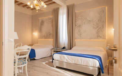 Relais Villa Mirandola: Autunno, Camera da letto, Estate, Primavera