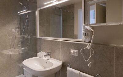Relais Villa Mirandola: Autunno, Bagno, Estate, Primavera