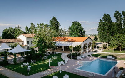 Relais Villa Mirandola: Autunno, Estate, Piscina, Primavera