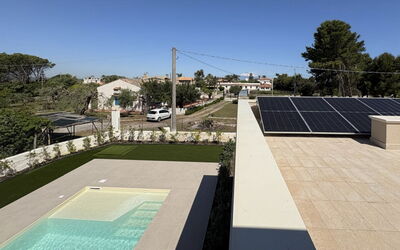 Villa Marzia - Augusta: Automne, Balcon / Terrasse / Patio, bassin, Été, Jardin, Printemps