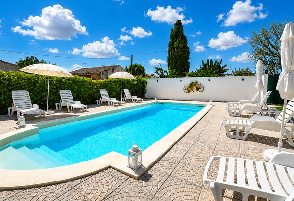 Villa Didymos: Herfst, Lente, Zomer, zwembad