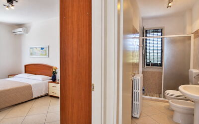 Villa Patrizia: Automne, chambre à coucher, Été, Printemps, Salle de bain