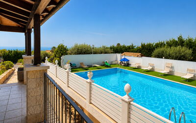 Villa Patrizia: Automne, Balcon / Terrasse / Patio, bassin, Été, Jardin, Printemps