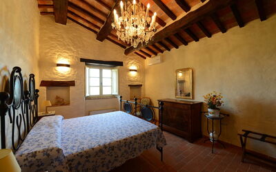 Chiaravalle: chambre à coucher