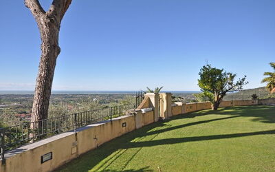 Cinque Sensi: Keer bekeken, Tuin