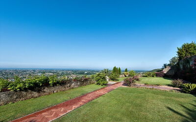 Cinque Sensi: Keer bekeken, Tuin