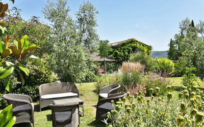 Villa Ulmus: all'aperto, Giardino