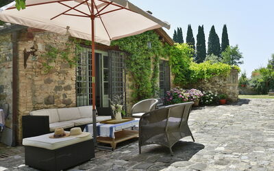 Villa Ulmus: all'aperto, Esterni